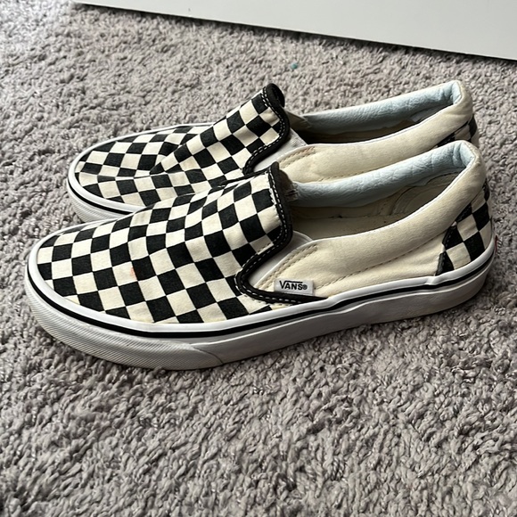 Haven’t warn in a long time , price negotiable - Picture 3 of 4